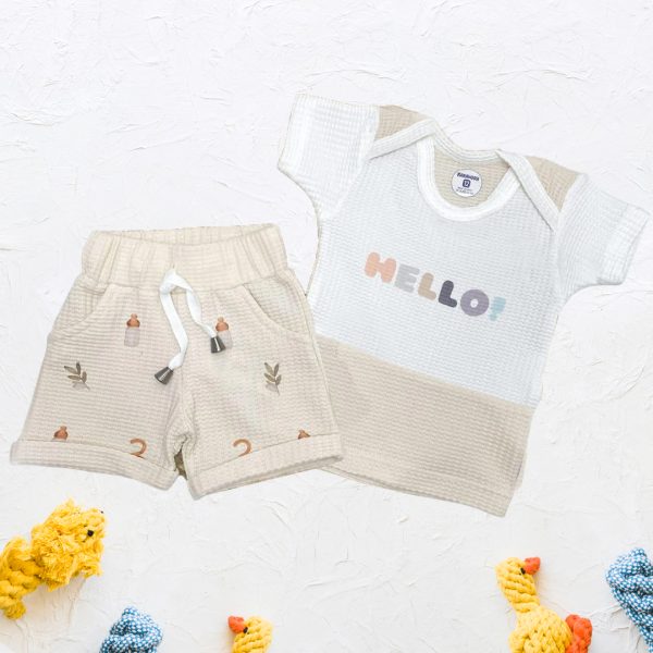 طقم تيشرت وشورت Cozy Hello